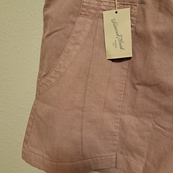 Universal Thread High Rise Shorts - Picture 3 of 5